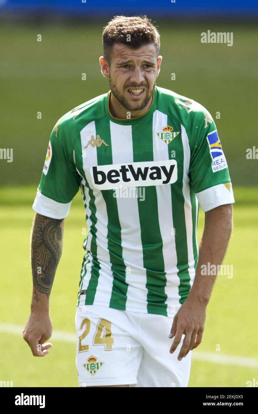 Carles Alena von Real Betis Balompie während des La Liga-Spiels zwischen Deportivo Alaves und Real Betis spielte am 13. September 2020 im Mendizorroza-Stadion in Vitoria, Spanien. (Foto von Ion Alcoba/PRESSINPHOTO) Stockfoto
