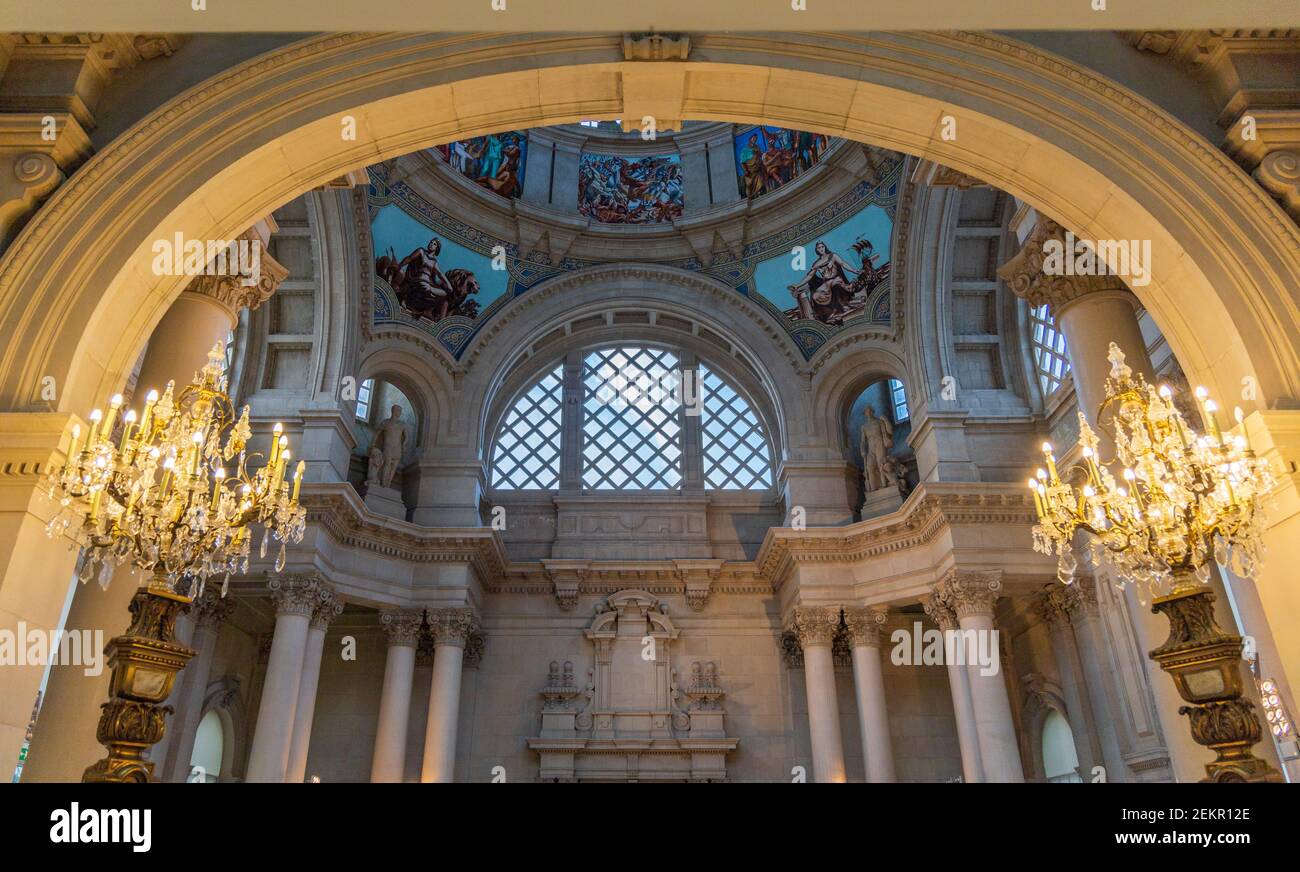 Nationales Kunstmuseum von Katalonien in Barcelona 'MNAC' mit seinen Unglaublich Stockfoto