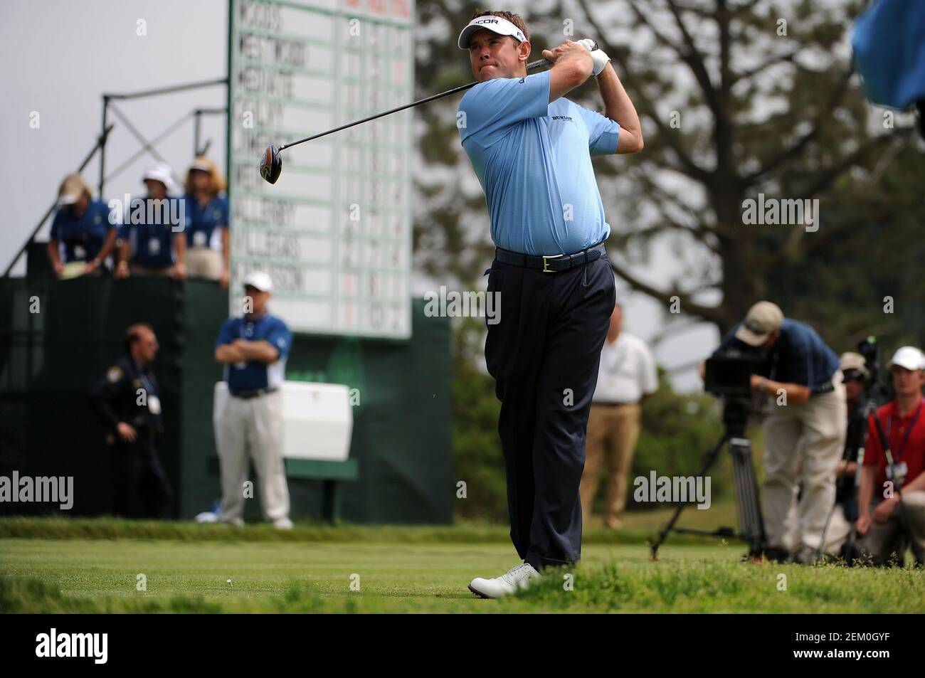 San Diego, Kalifornien. 15th. Juni 2008. Lee Westwood (eng) schlägt am 6th-Loch-Sonntag während der Finalrunde der US Open auf dem Torrey Pines Golfplatz in La Jolla California ab. Louis Lopez/Cal Sport Media. Kredit: csm/Alamy Live Nachrichten Stockfoto