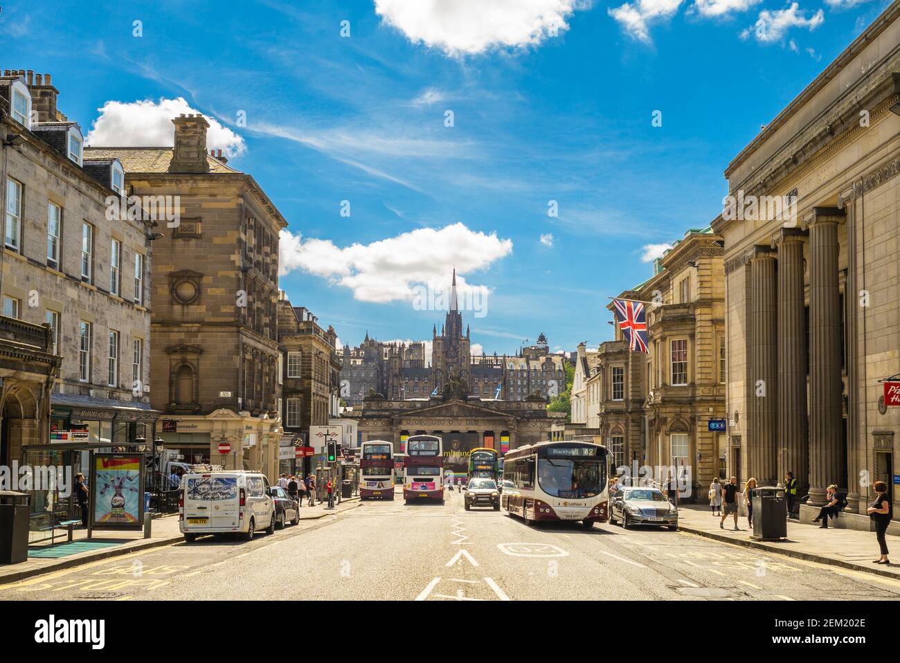 5. Juli 2018: Fassade der Royal Scottish Academy von der Hanover Street in Edinburgh, Schottland, Großbritannien. Die Royal Scottish Academy, auch bekannt als RSA, ist national bekannt Stockfoto