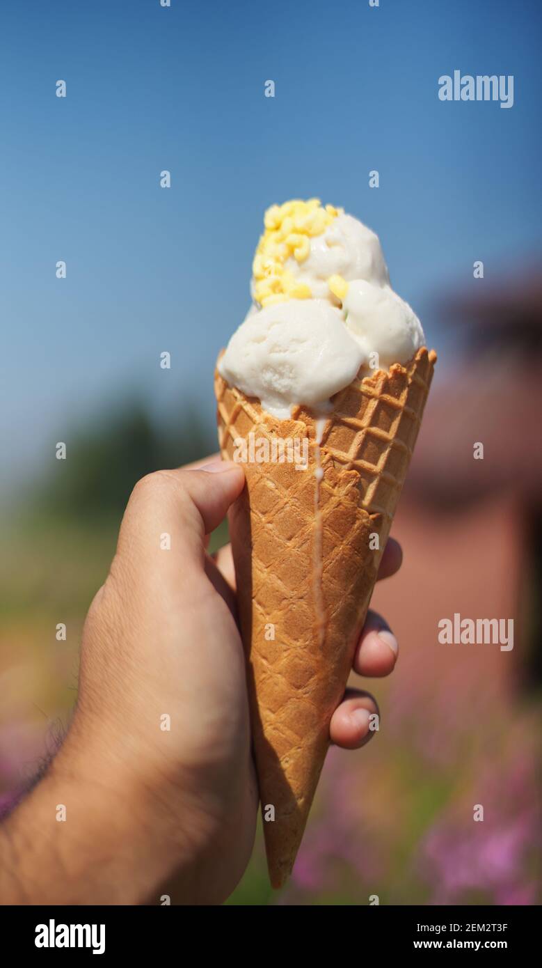 Nahaufnahme des geschmolzenen Eiskegels Stockfoto