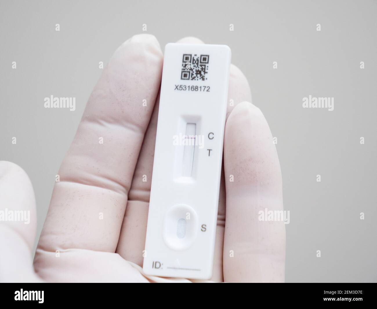 Covid 19 Coronavirus Innova Lateral Flow SchnelltestKit Stockfotografie Alamy