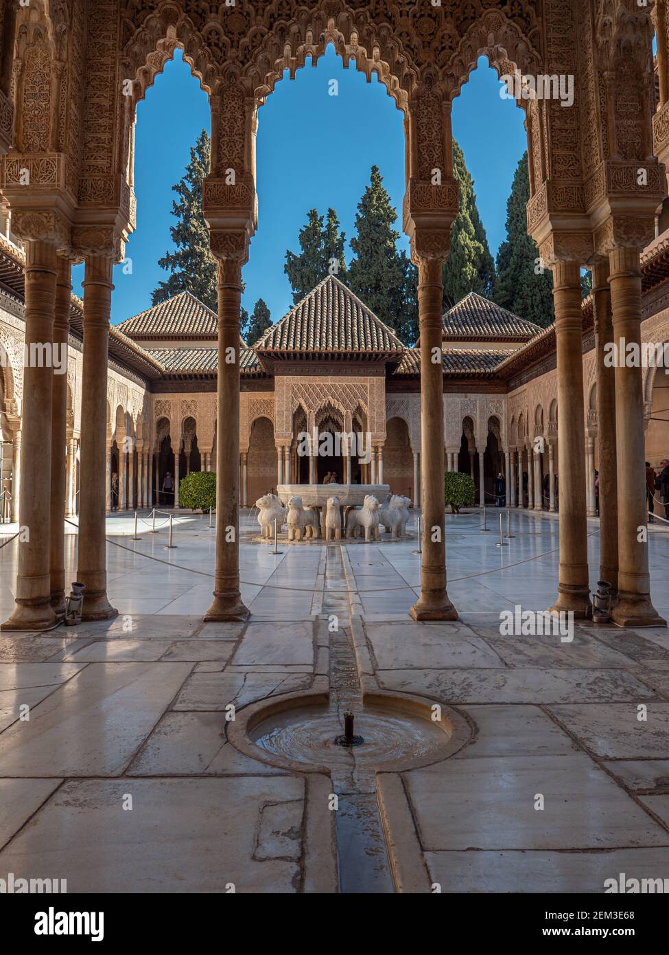 Der Löwenhof an der Alhambra, Granada, Spanien. Stockfoto