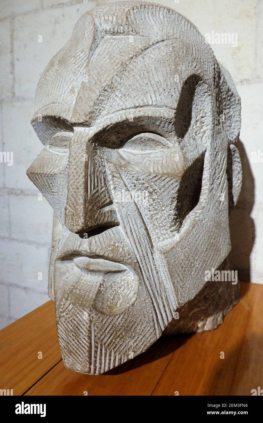 Portrait von Antoni Gaudi vom Bildhauer Josep Maria Subirachs in Floresta Stone, Barcelona, Spanien Stockfoto