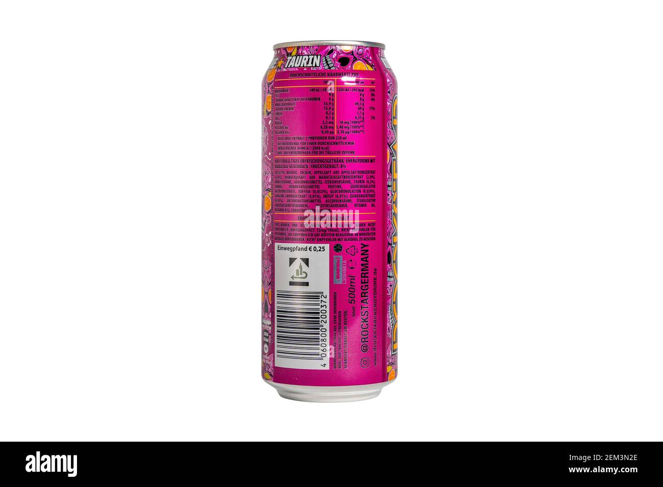 Purple Rockstar Energy Drink Dose mit Passion Frutas Saftgeschmack Geschmack auf weißem Hintergrund isoliert Stockfoto