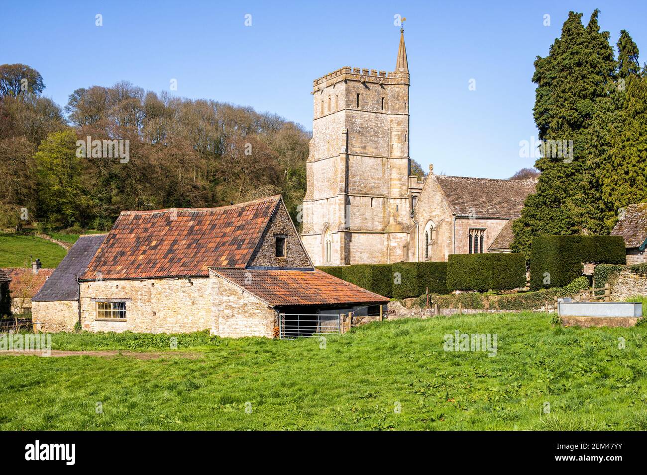 Die Kirche der Heiligen Jungfrau Maria im Cotswold Dorf Hawkesbury, South Gloucestershire UK Stockfoto
