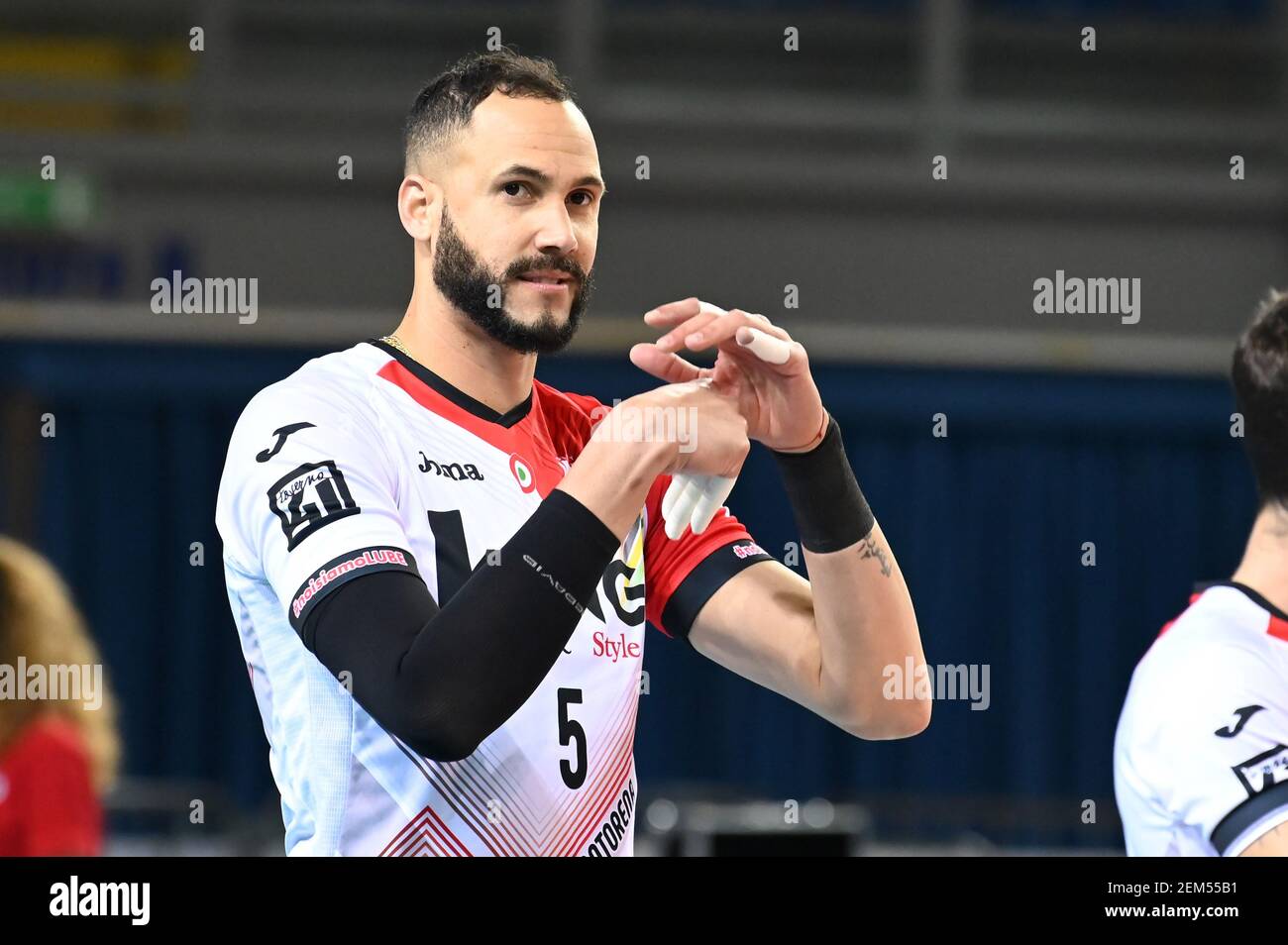 2/24/2021 - Osmany Juantorena #5 (Cucine Lube Civitanova) während Cucine Lube Civitanova gegen Grupa Azoty Kedzierzynyn Kozle, CEV Champions League Volleyball Spiel in Civitanova Marche, Italien, Februar 24 2021 (Foto by IPA/Sipa USA) Stockfoto