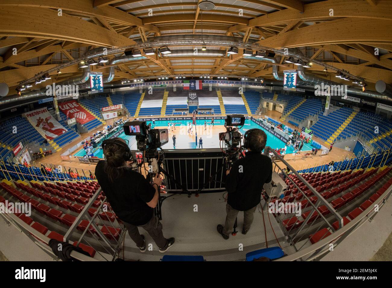 Civitanova Marche, Italien. Februar 2021, 24th. 2/24/2021 - Eurosuole Forum Civitanova Marche während Cucine Lube Civitanova vs Grupa Azoty Kedzierzynyn Kozle, CEV Champions League Volleyball Spiel in Civitanova Marche, Italien, Februar 24 2021 (Foto by IPA/Sipa USA) Credit: SIPA USA/Alamy Live News Stockfoto