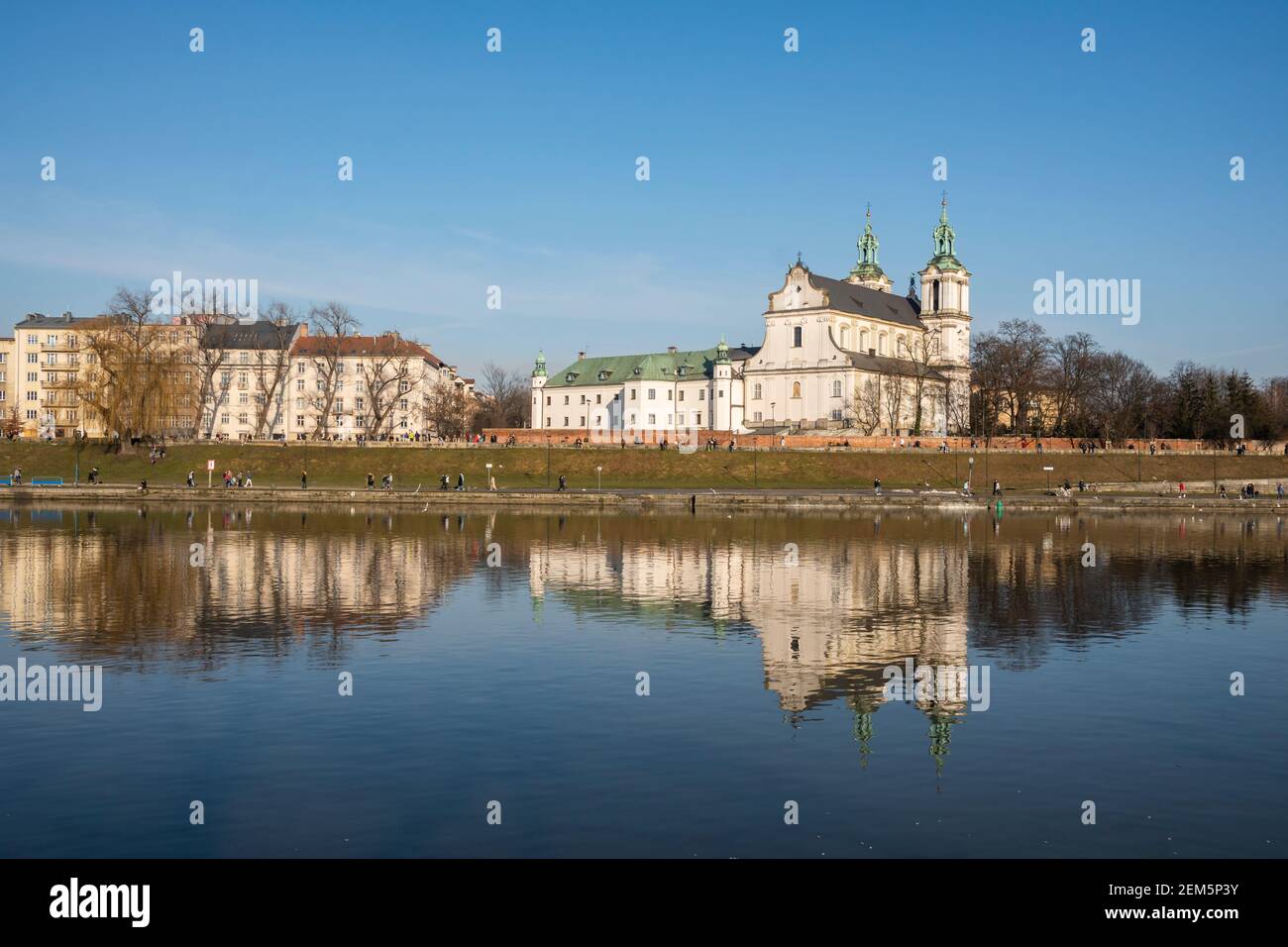 Skalka: Kirche des Heiligen Erzengels Michael und des hl. Stanislaus, Bischof und Märtyrer und Pauliner Kloster in Krakau, Polen Stockfoto