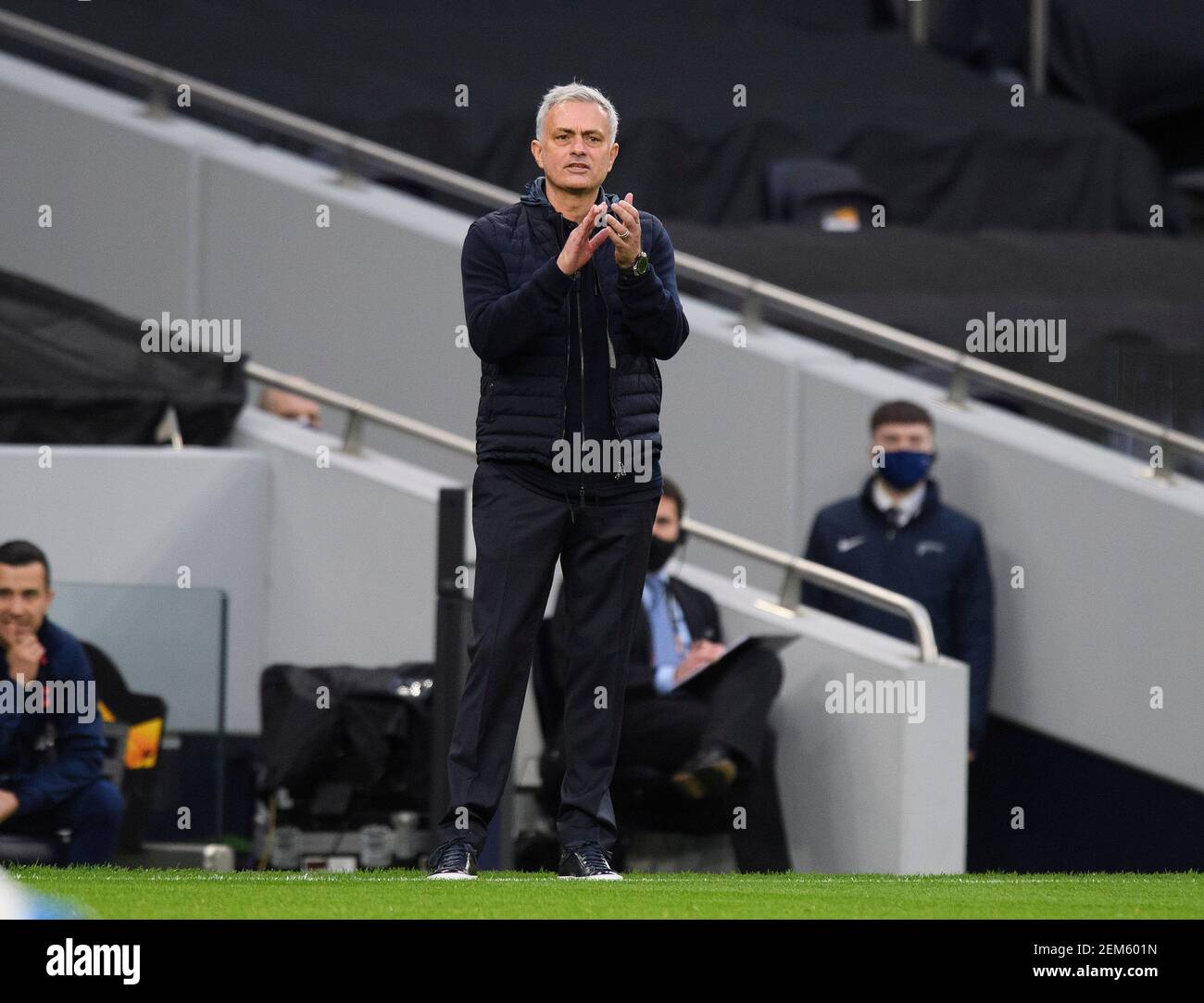 London, Großbritannien. Februar 2021, 24th. Tottenham Hotspur Stadium, London, 24th Feb 2021 Tottenham Manager Jose Mourinho während ihres Europa League-Spiels gegen Wolfsberger AC Bildquelle : Credit: Mark Pain/Alamy Live News Stockfoto