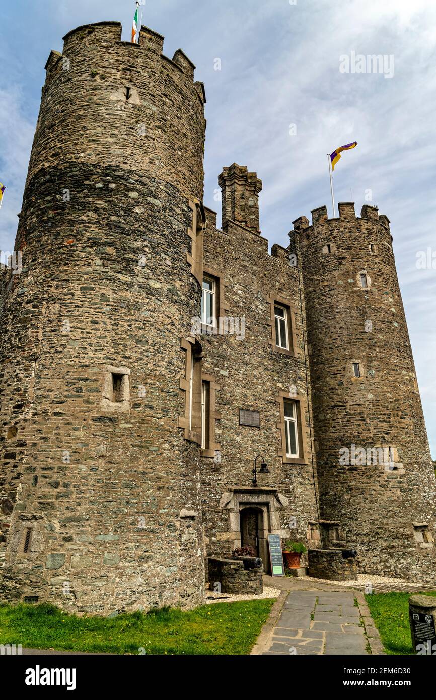 Glendalough, Irland. 8th Mai 2016. Enniscorthy Castle ist ein Schloss aus dem 16th. Jahrhundert, in dem Ausstellungen über seine Geschichte und die von Wexford in Enniscorthy ausgestellt werden. Stockfoto