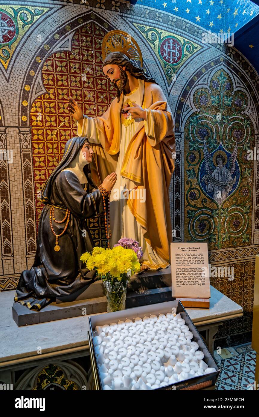 Cobh, Irland. 13th Mai 2016. St. Colman's Cathedral ist eine römisch-katholische Kathedrale in Cobh, County Cork, Irland. Stockfoto