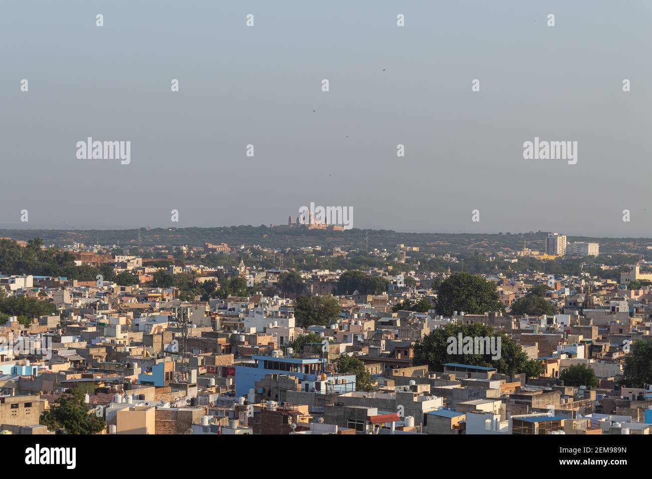 Blick auf alte Jodhpur Stadt, auch bekannt als Blue City von oben, Mehrangarh oder Mehran Fort Jodhpur, Rajasthan, Indien Stockfoto