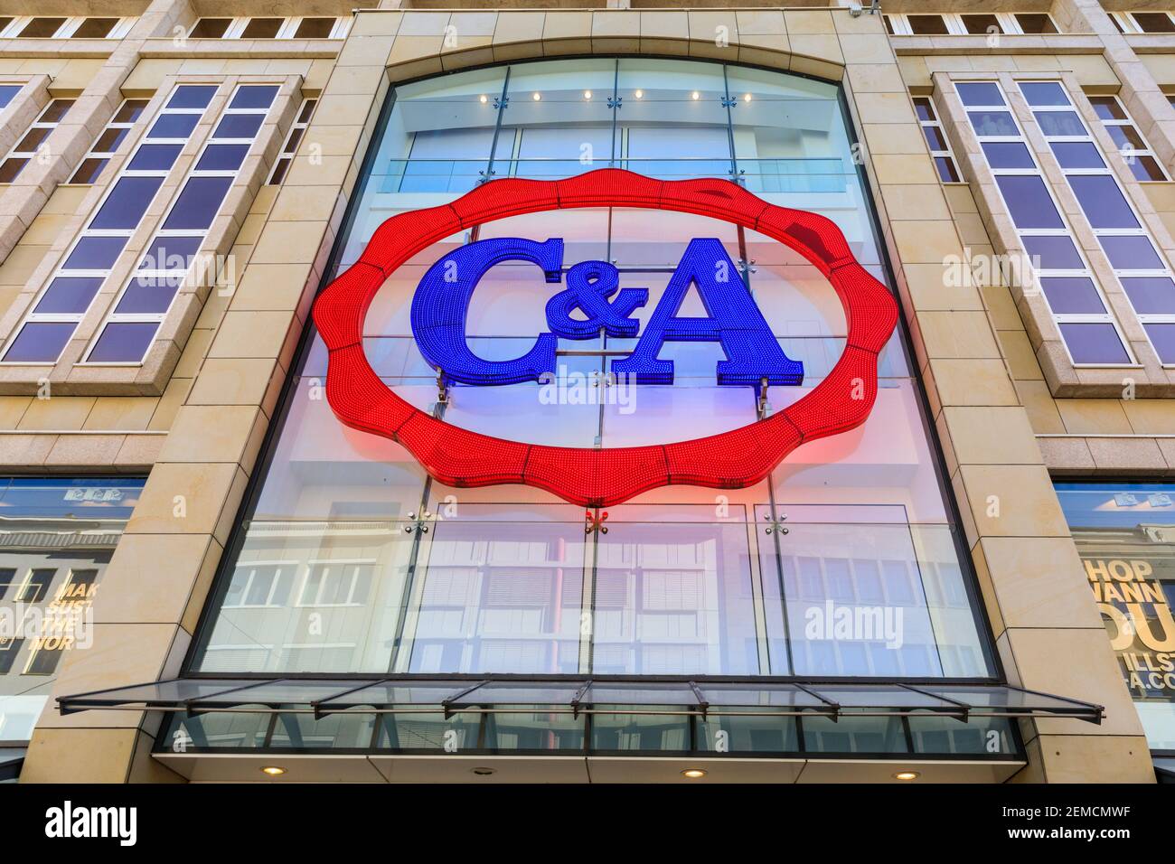 C&A Retail Kleidung Store Kette Logo, Branding außerhalb Shop Exterieur, Deutschland Stockfoto