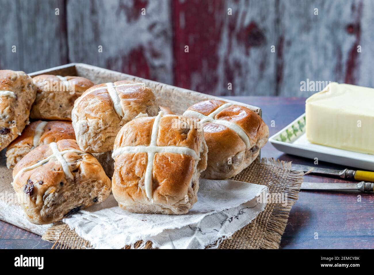 Hot Cross Buns - traditionelle Kulinarische Ostern Stockfoto