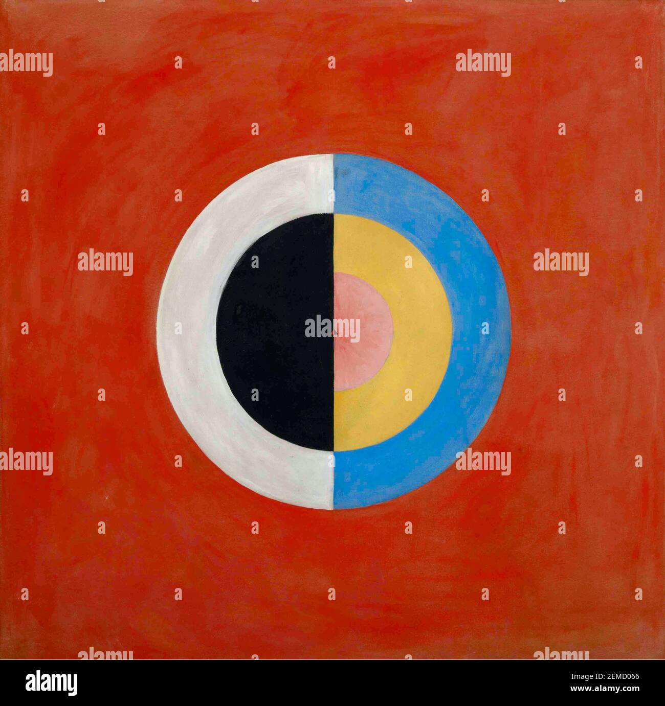 Hilma af Klint Kunstwerk mit dem Titel Svanen (oder Schwan) Nr. 17 - kreisförmige geometrische Kunstwerk mit Kreisen in Kreisen auf rotem Hintergrund. Stockfoto