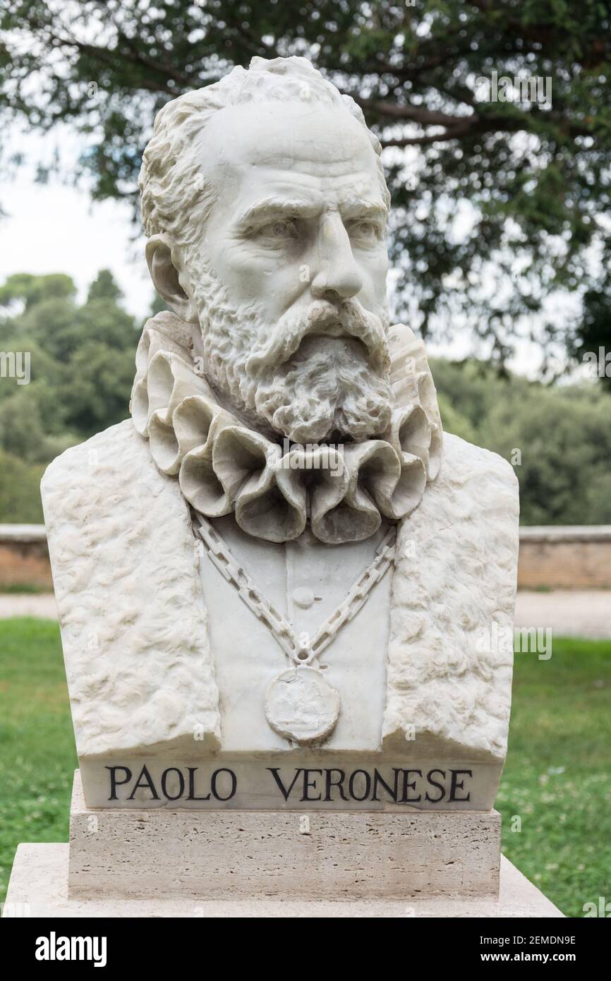 Rom, Italien - 04. Oktober 2018: Büste von Paolo Veronese in den Gärten der Villa Borghese, Rom Stockfoto