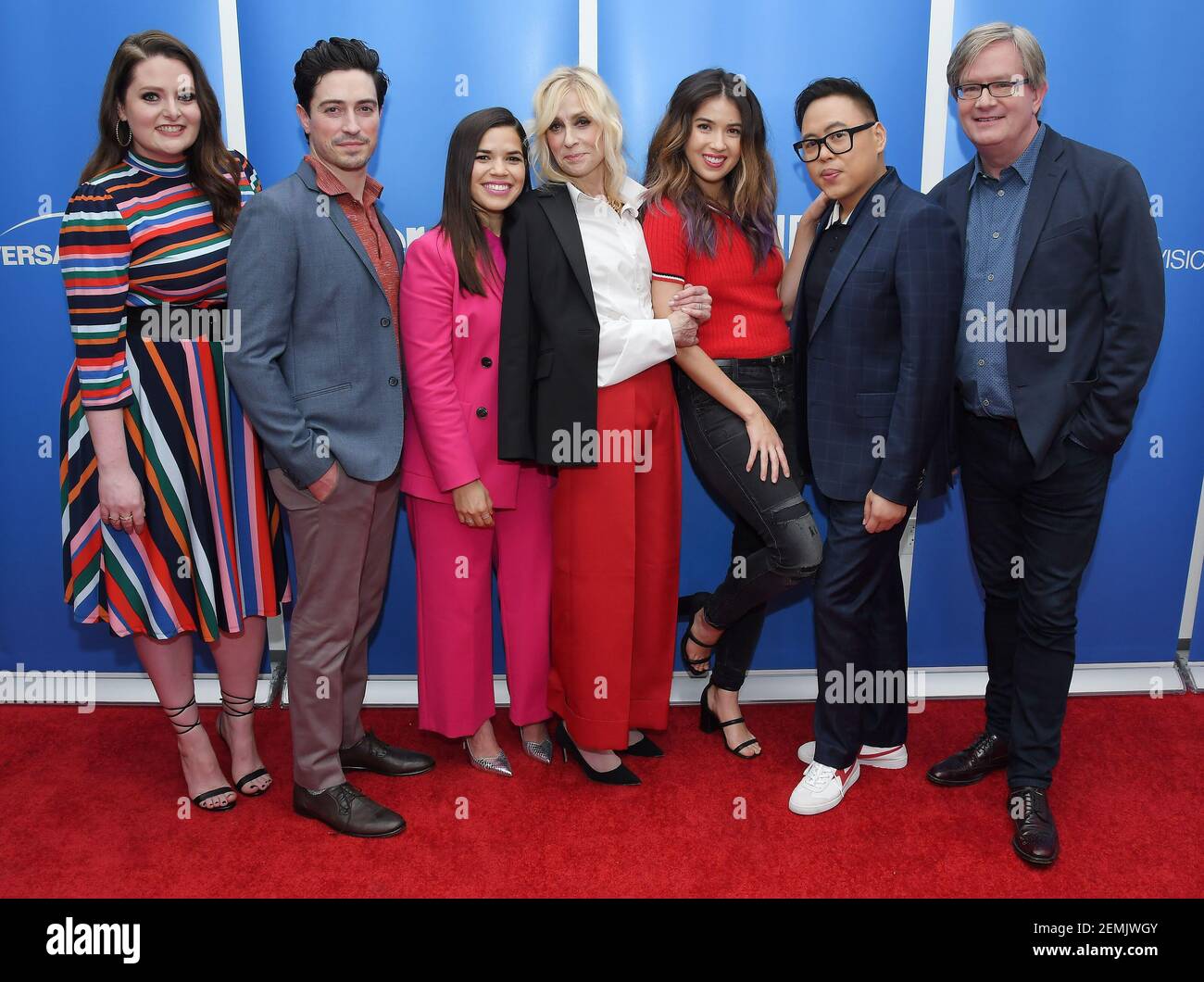 (L-R) „Superstore“-Darsteller - Lauren Ash, Ben Feldman, America Ferrera, Moderatorin Judith Light, Nichole Bloom, Nico Santos und Mark McKinney beim NBC's 'Superstore' FYC im Universal Lot, geb. 1220 in Universal City, CA am Dienstag, 5. März 2019. (Foto von Sthanlee B. Mirador/Sipa USA) Stockfoto