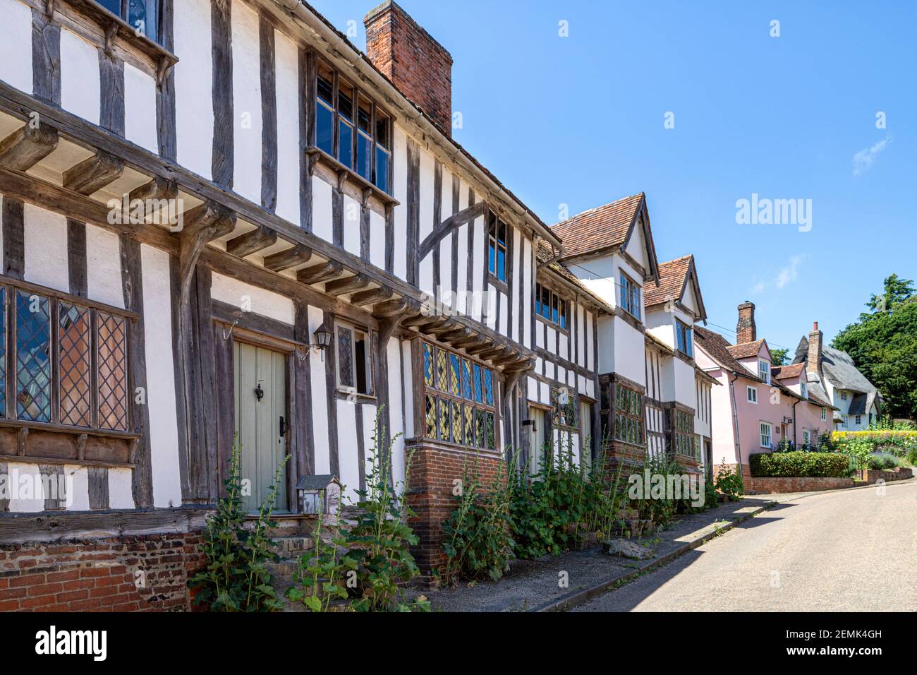 Fachwerkgebäude in der Hauptstraße des berühmten schönen Dorfes Kersey, Suffolk UK Stockfoto