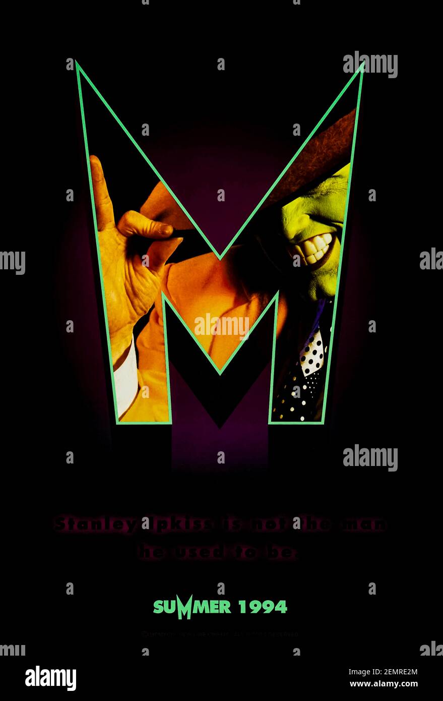 The Mask (1994) Regie: Charles Russell mit Jim Carrey, Cameron Diaz und Peter Riegert. Eine Loki-Maske verwandelt den milden, manierierten Bankangestellten Stanley Ipkiss in sein unverschämtes Alter Ego…. Smokin! Stockfoto