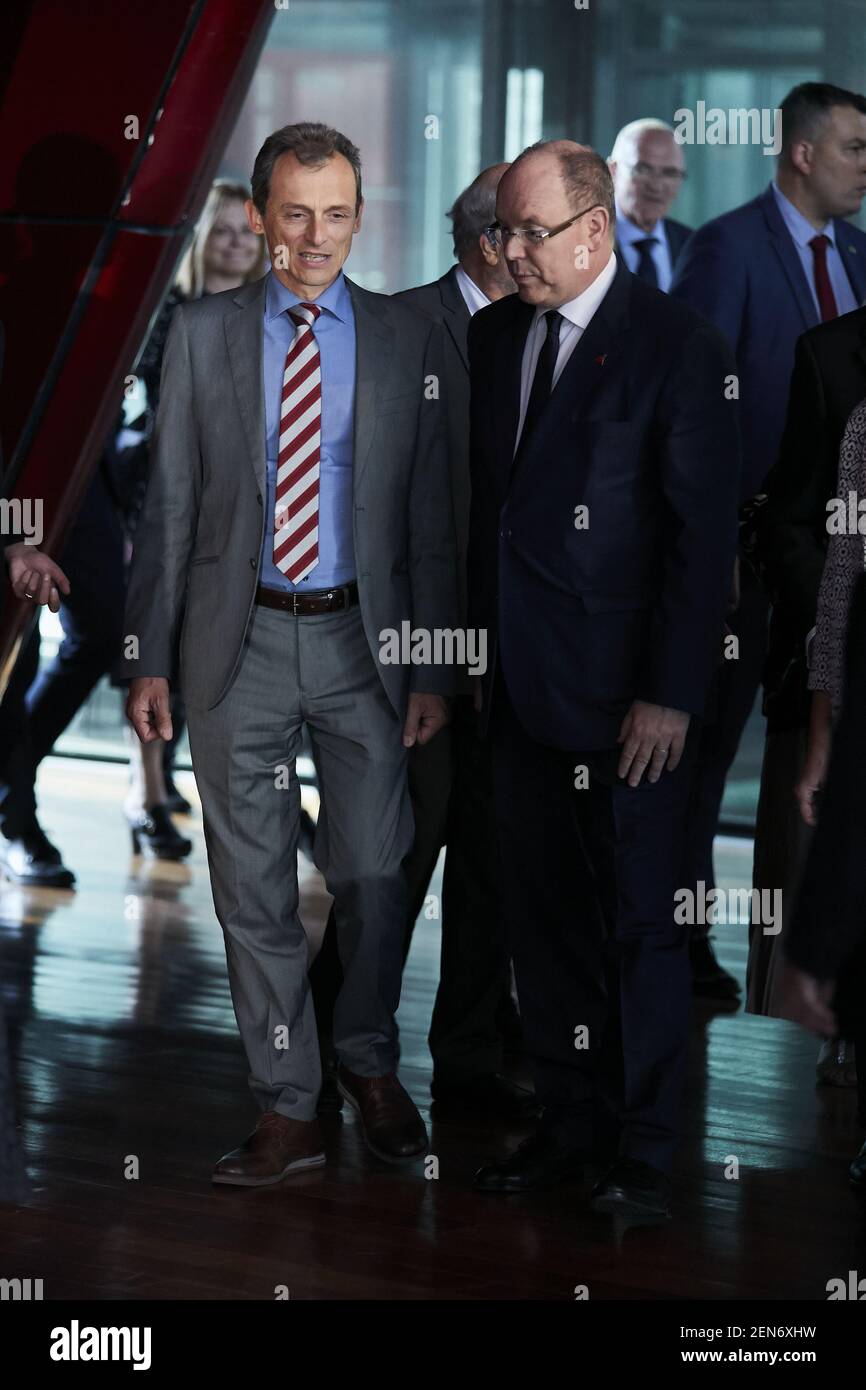 Prinz Albert II De Monaco und Pedro Duque nehmen an der Fondation of Prince Albert II De Monaco Awards im Reina Sofia Museum in Madrid Teil. (Foto von Legan P. Mace / SOPA Images/Sipa USA) Stockfoto