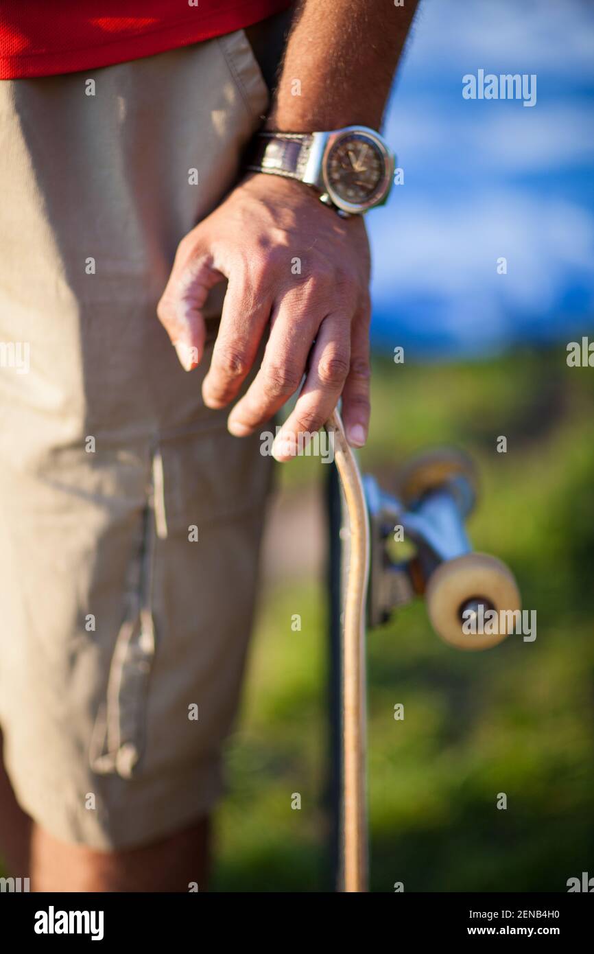 Skateboarder mittleren Alters im Clisssold Park Hackney Skatepark Stockfoto