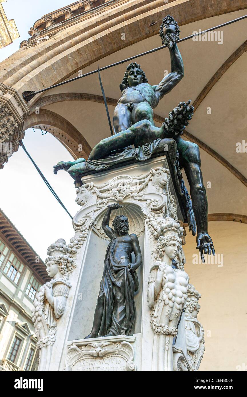 Perseus mit dem Kopf der Medusa von Benvenuto Cellini. Florenz, Toskana, Italien, Europa Stockfoto