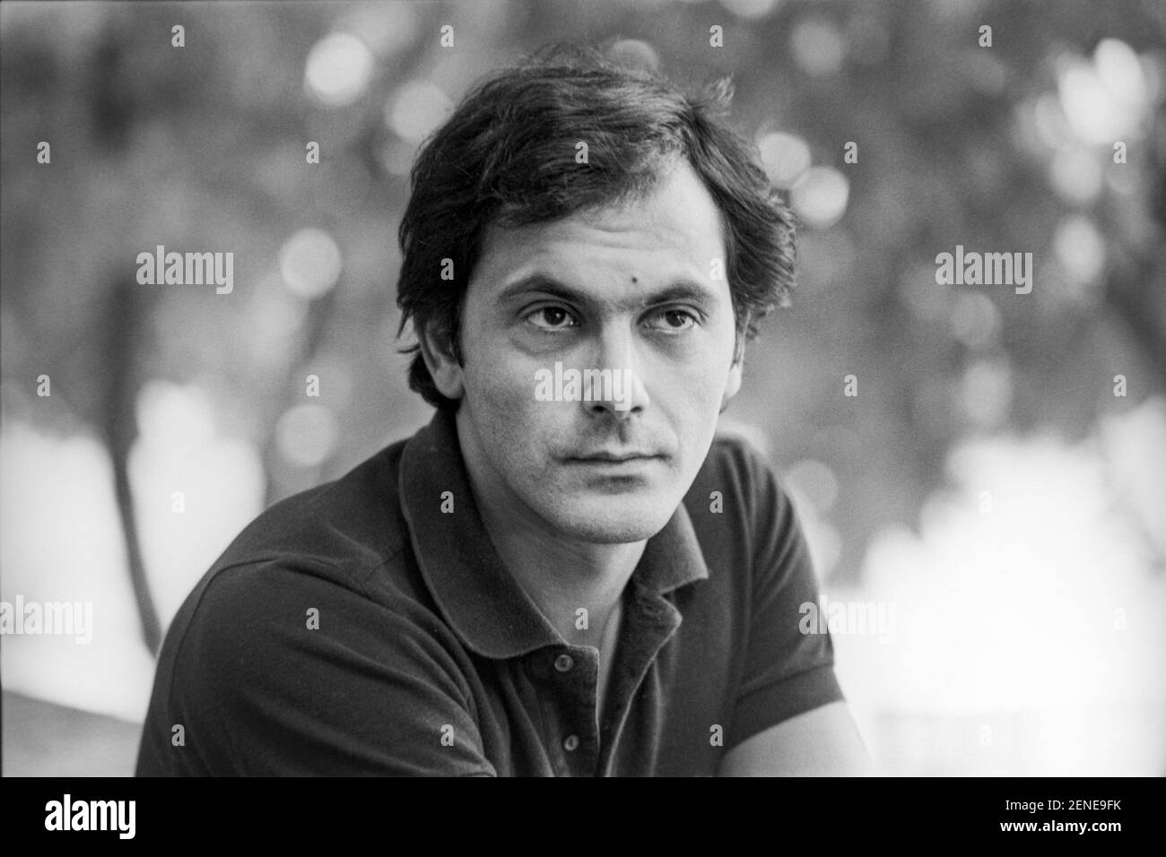 Porträt des französischen Schauspielers Jean-Pierre Bacri um 1976  Stockfotografie - Alamy