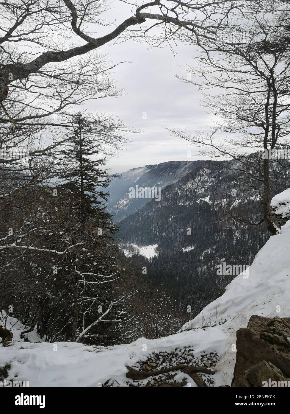 Creux du van im Winter Stockfoto