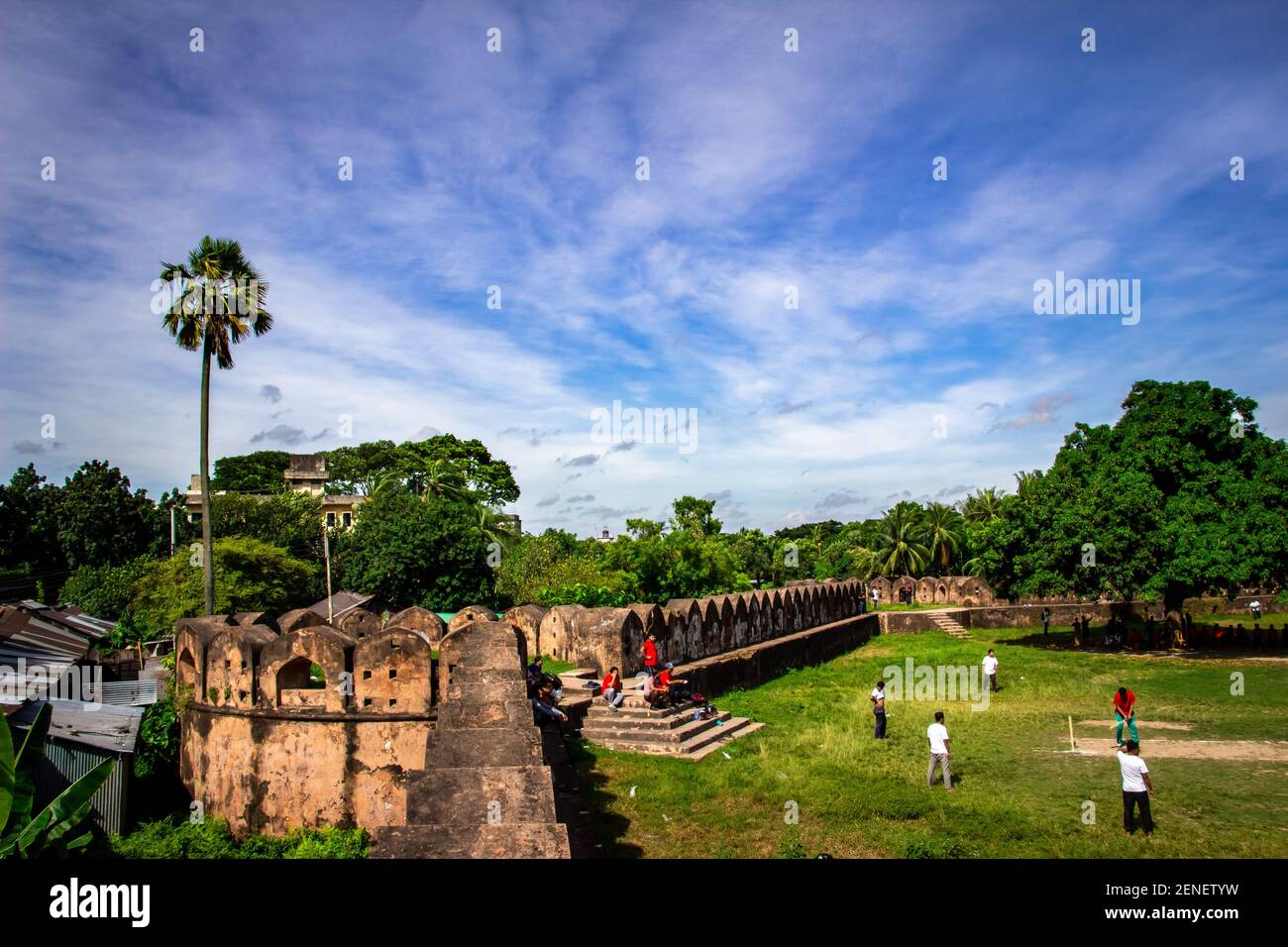 Die schöne Architektur des historischen Ortes unter dem schönen Himmel, Es ist ein berühmter historischer Ort, Ich habe dieses Bild von Naraongonj, Banglades Stockfoto