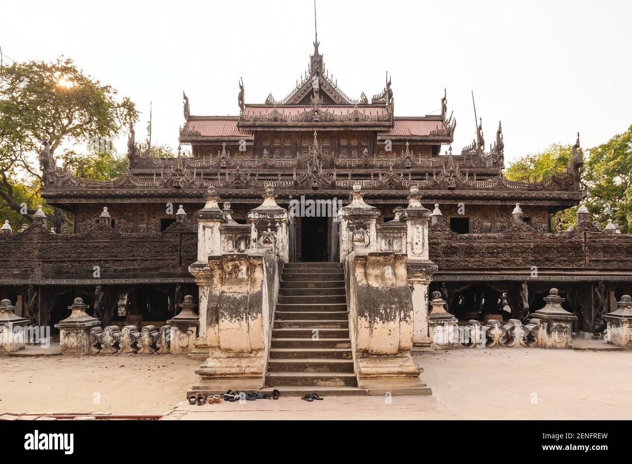 Shwenandaw Kloster befindet sich in Mandalay, myanmar burma Stockfoto