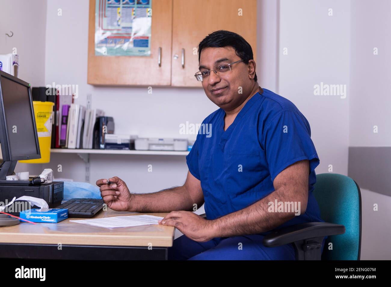 Ärzte und Chirurgen führen Operation durch. Stockfoto Ärzte und Chirurgen führen Operation durch. Stockfoto
