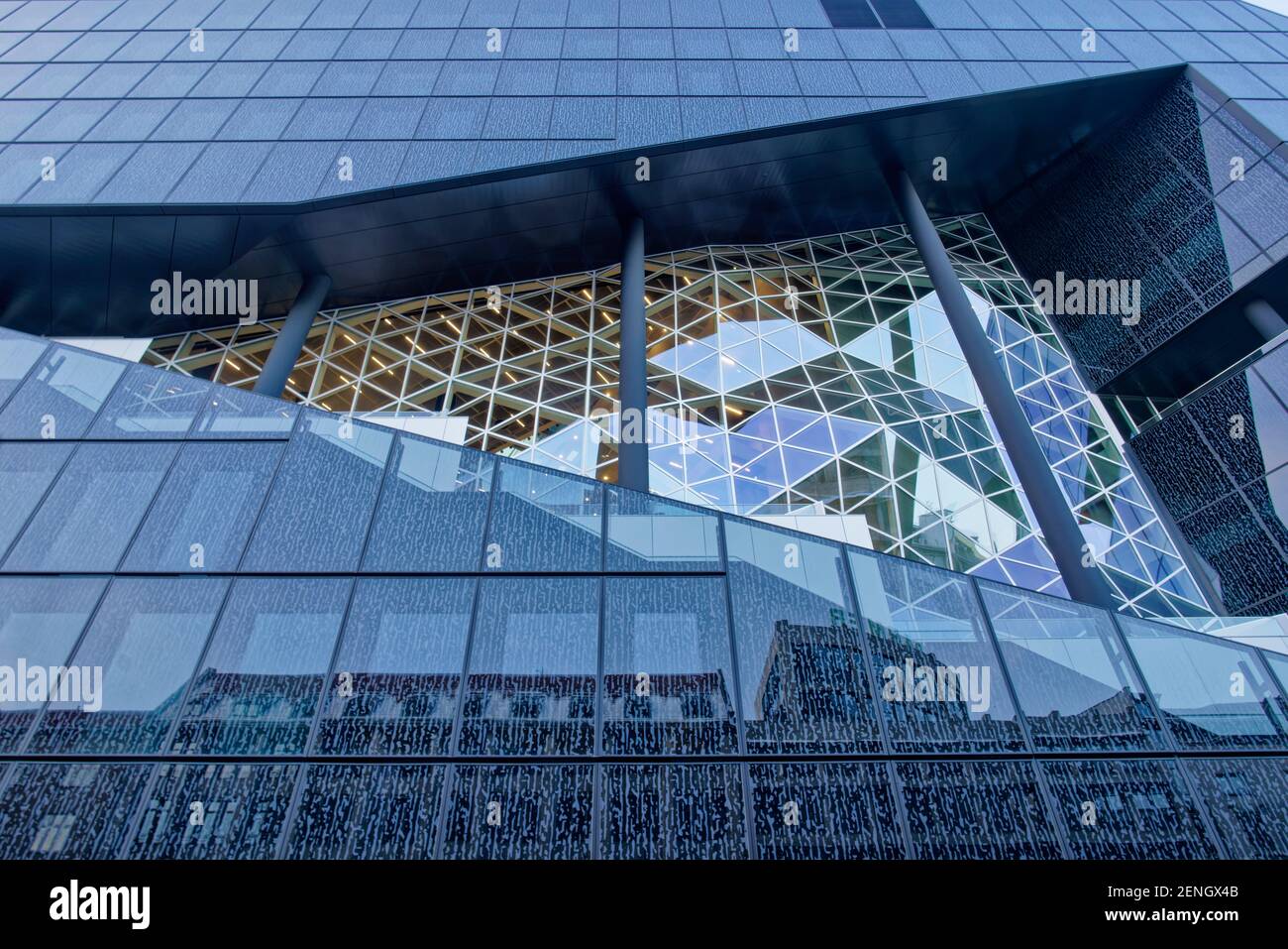 Neubau Axel-Springer Verlagshaus, Architekt Rem Koolhaas, Büro „Office for Metropolitan Architecture“ (Oma) , Aussenaufnahme , Detail, 3D Optik, Berl Stockfoto