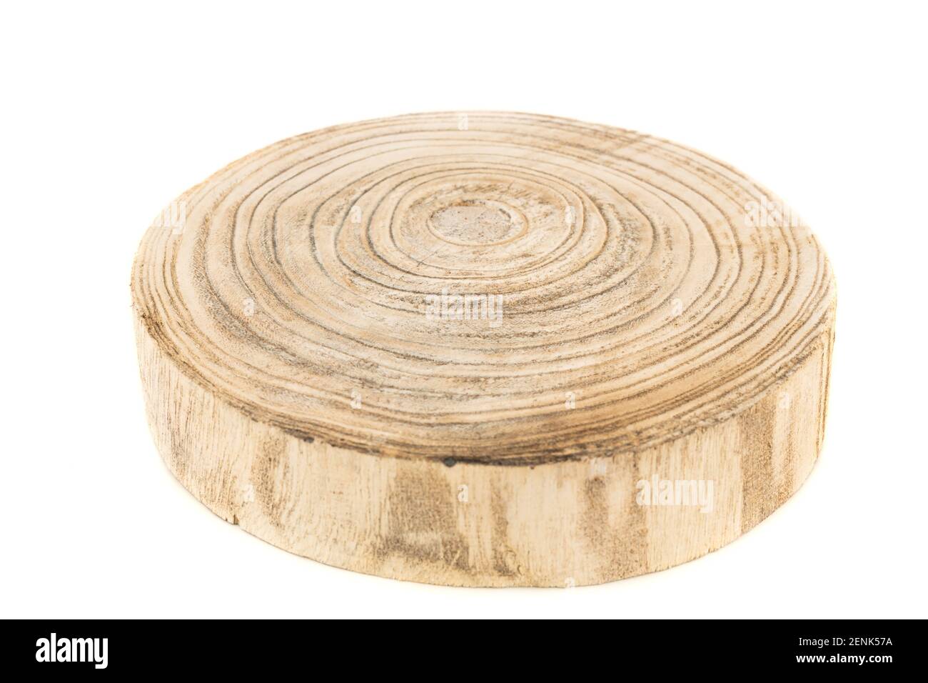 Runde Holzbrett isoliert auf weißem Hintergrund. Stockfoto