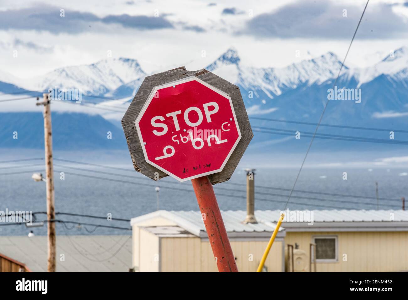 Straßenschild in Pond Inlet, Mittimalakit, Baffin Island, Nunavut Stockfoto