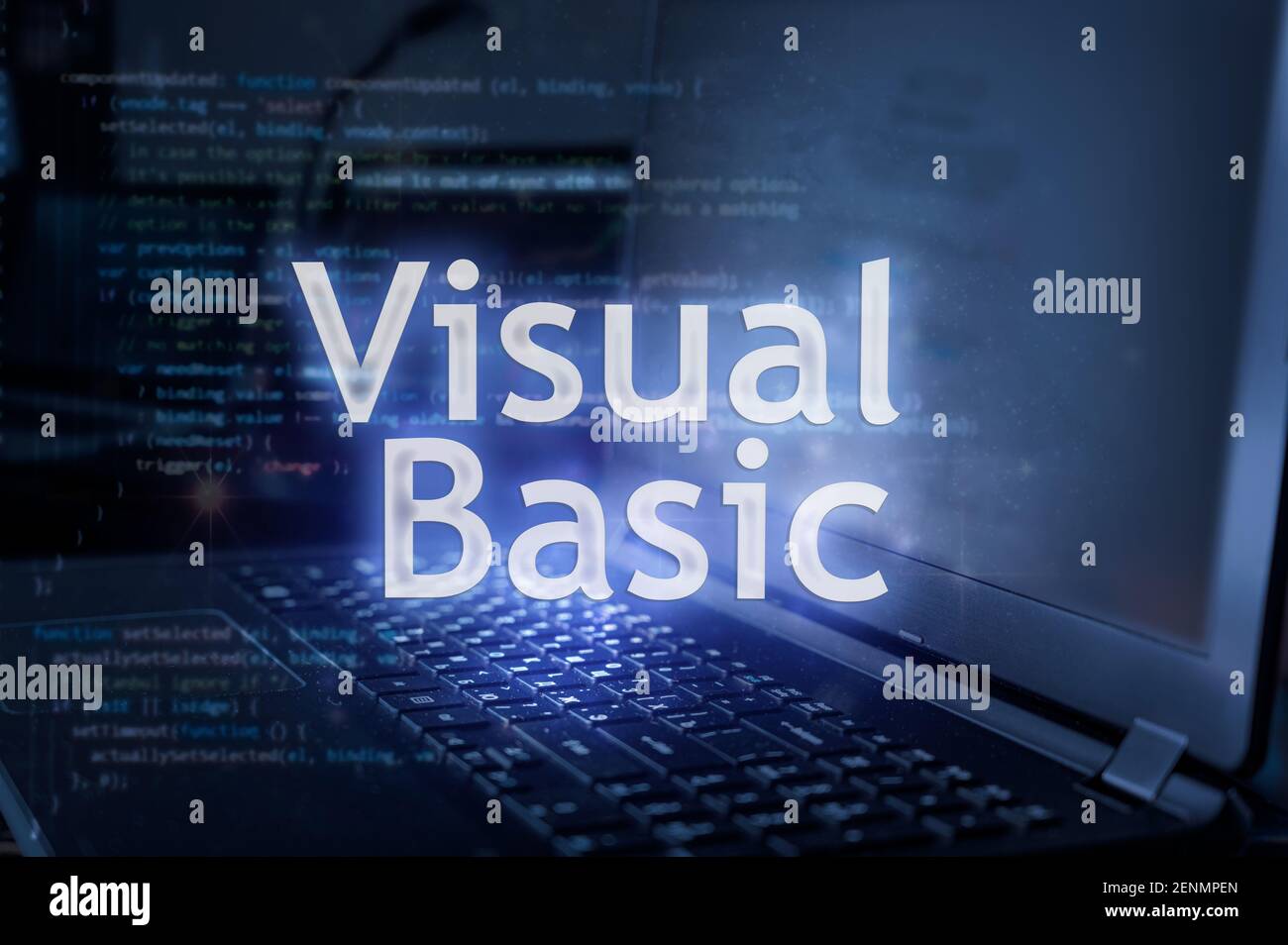 Visual Basic-Beschriftung vor Laptop und Code-Hintergrund. Lernen Programmiersprache, Computer-Kurse, Schulungen. Stockfoto