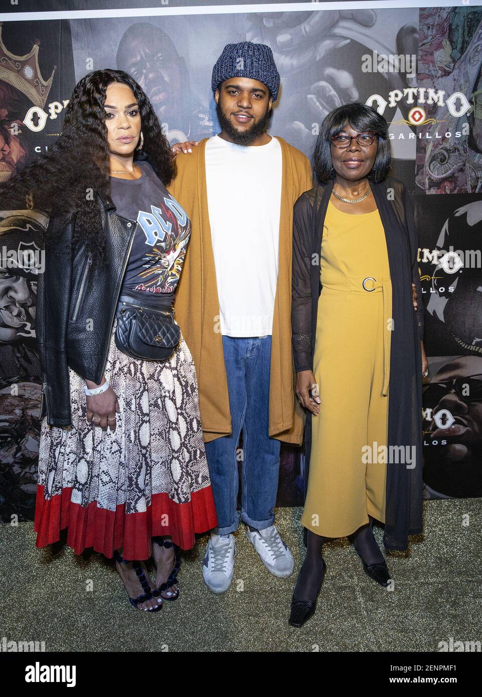Faith Evans, Christopher Jordan Wallace, Voletta Wallace Teilnahme Optimo feiert die berüchtigte B.I.G. mit "Biggie inspiriert" Mural Unveil Art Exhibit & Celebration im William Vale Hotel in New York, NY am 13. September 2019. (Foto von Lev Radin/Pacific Press/Sipa USA) Stockfoto