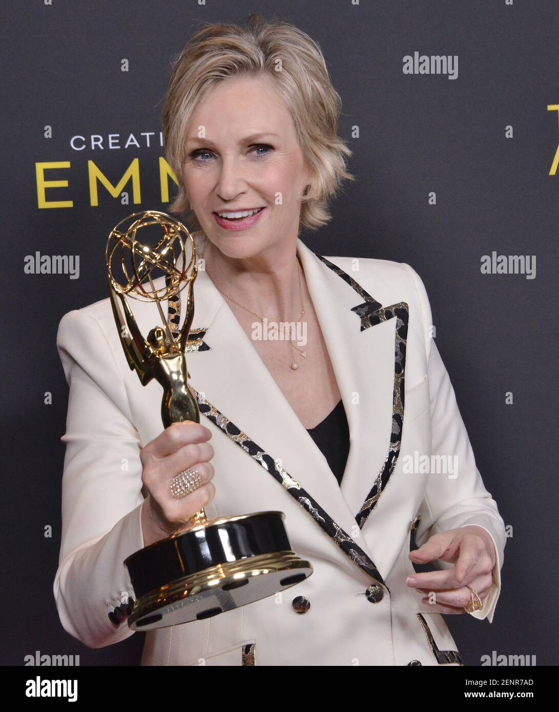 Jane Lynch gewinnt die herausragende Gastschauspielerin in EINER ComedySerie für "The Marvelous