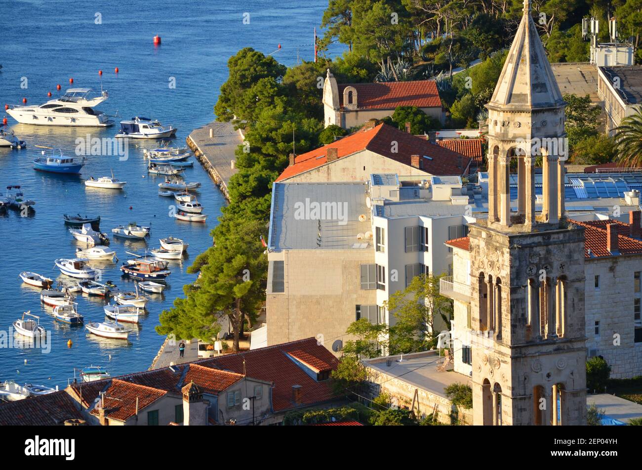 Hafenstadt Hvar, Insel Hvar, Fahrradtouren in der dalmatinischen Inselregion von Kroatien. Stockfoto