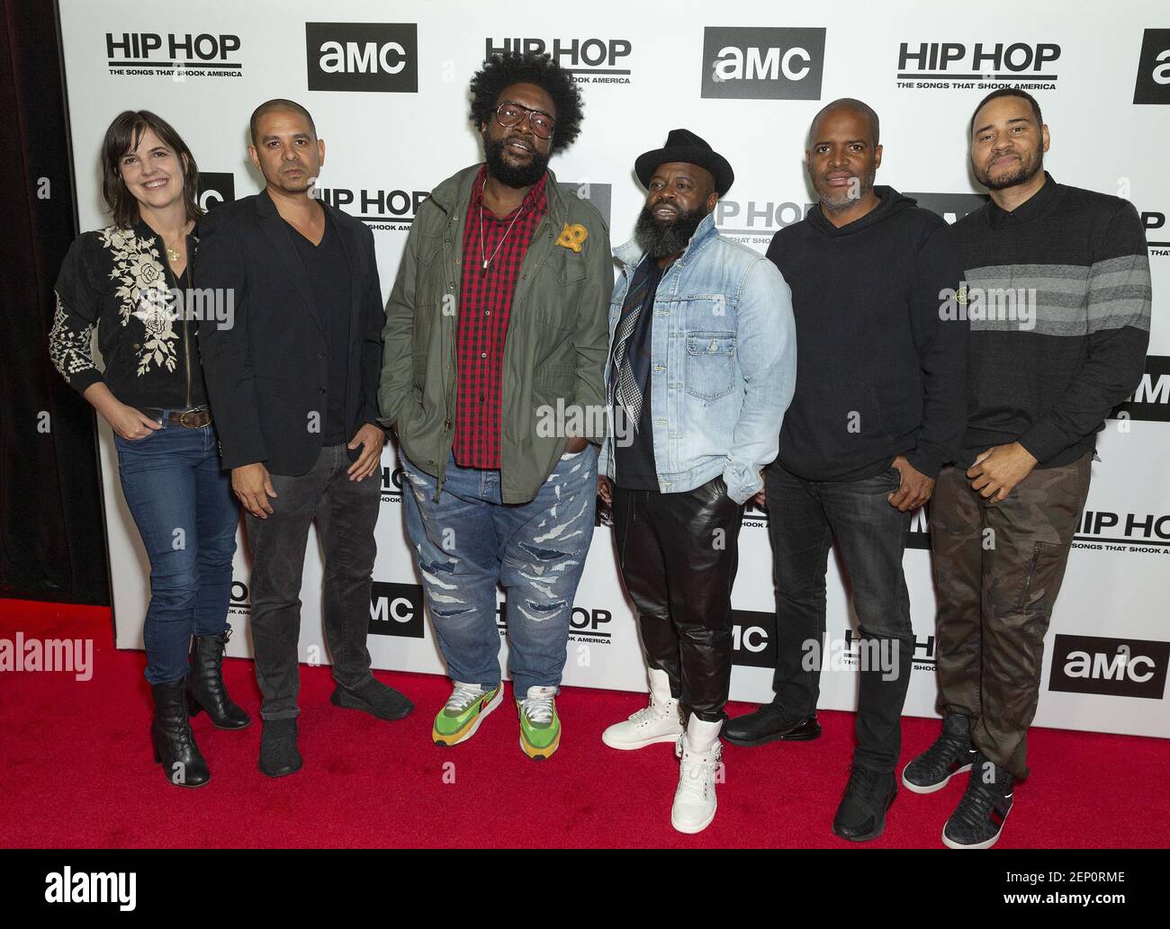 Crew bei AMC feiert Dokumentarfilm Hip Hop: The Songs that Shook America im Apollo Theater (Foto: Lev Radin/Pacific Press/Sipa USA) Stockfoto