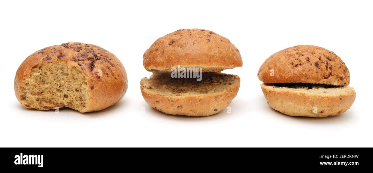 Drei lustige Flachs-Burger-Brötchen für einen Hamburger isoliert auf weißem Hintergrund. Stockfoto