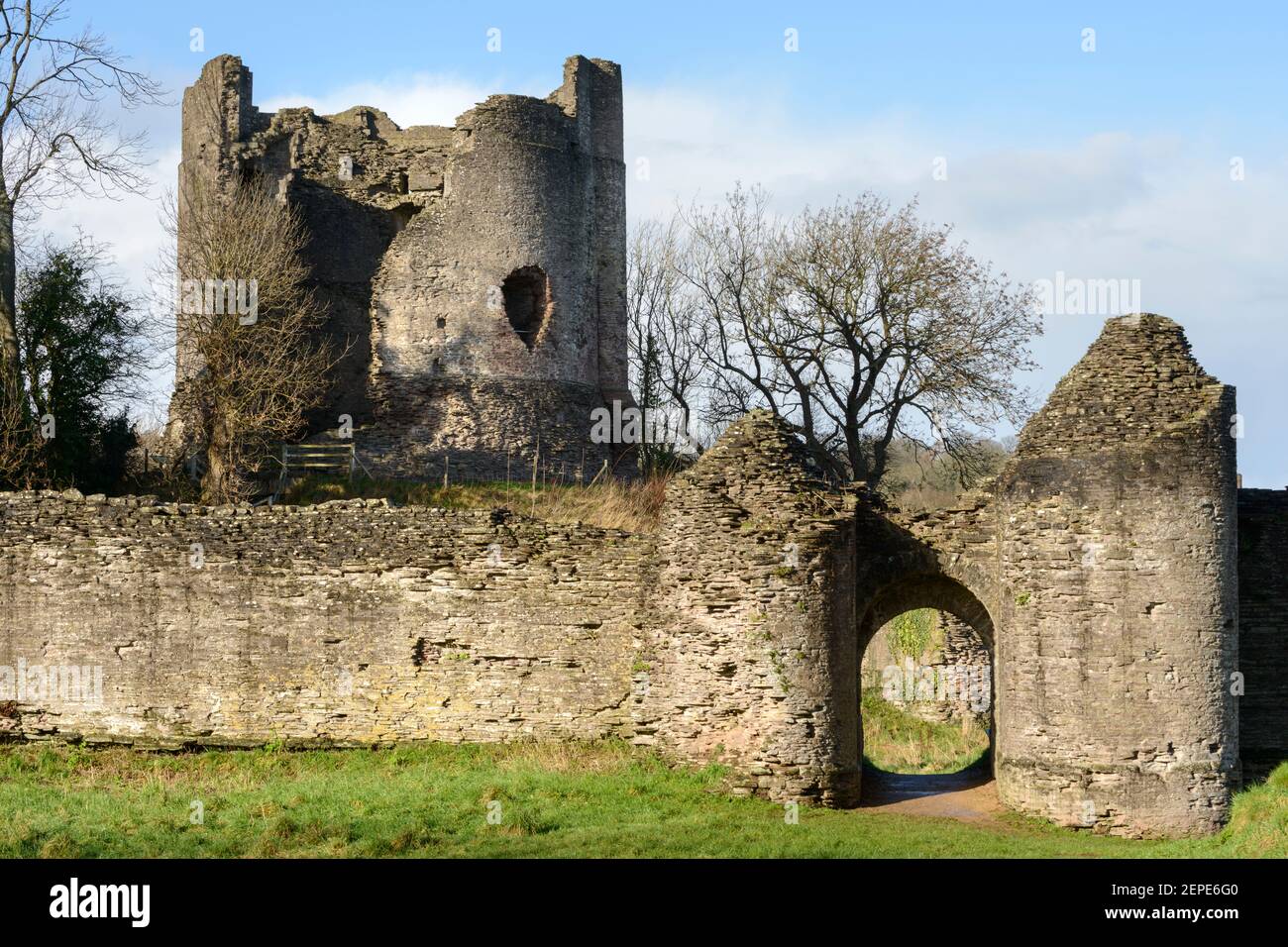 Der innere Keep und Gatehouse von Longtown Castle, Herefordshire. Stockfoto