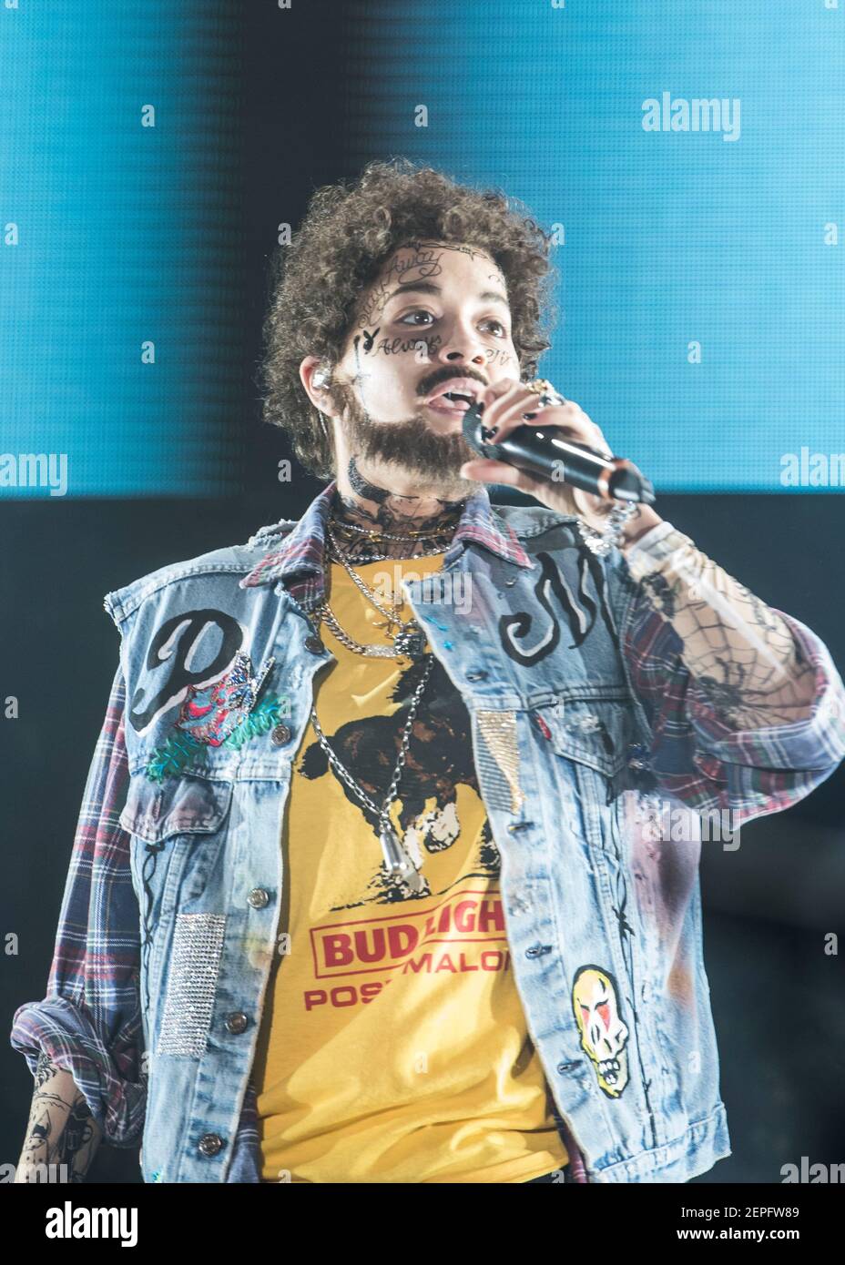 Rita Ora spielt live auf der Bühne der Kiss Haunted House Party in der SSE Wembley Arena, Wembley, London. Bilddatum: Freitag, 26th. Oktober 2018. Bildnachweis sollte lauten: David Jensen Stockfoto