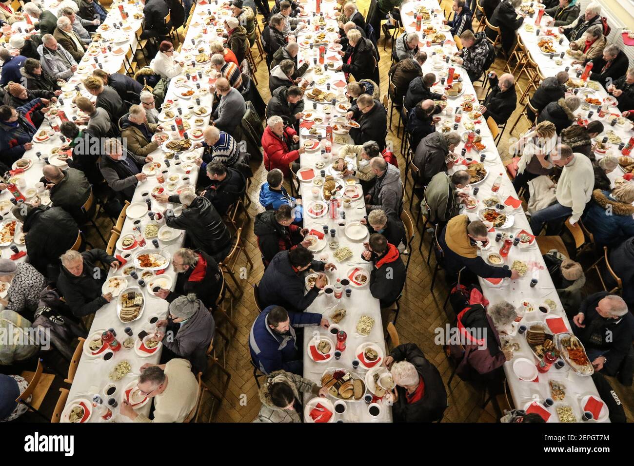 Sopot, Polen 24th, 2019. Dezember über 200 Personen nahmen am Weihnachtsessen in Sopot, Polen