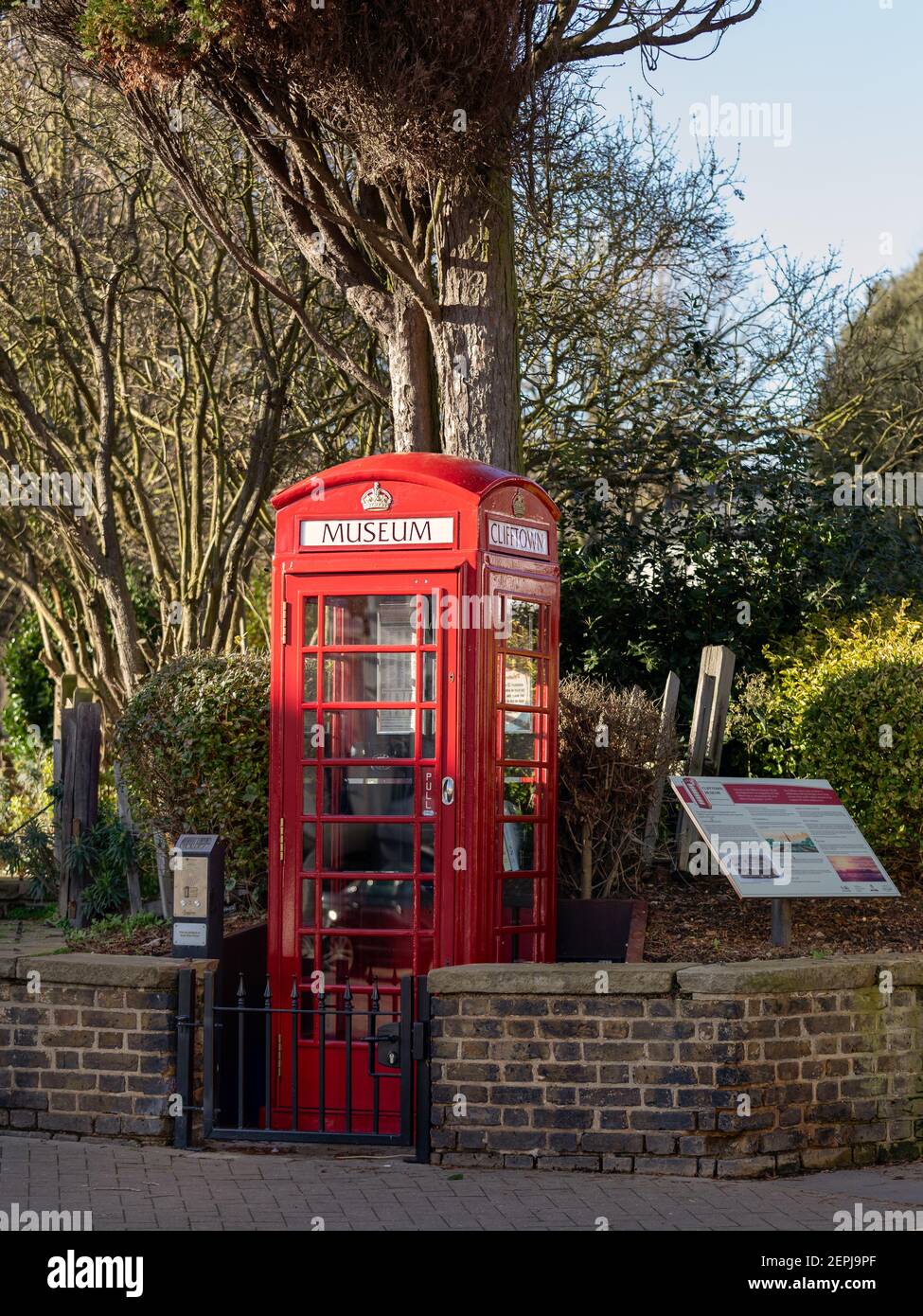 SOUTHEND-ON-SEA, ESSEX, Großbritannien - 22. JANUAR 2021: Clifftown Museum an der Ecke von Capel Terrace und Alexandra Road im Clifftown Conservation Area Stockfoto