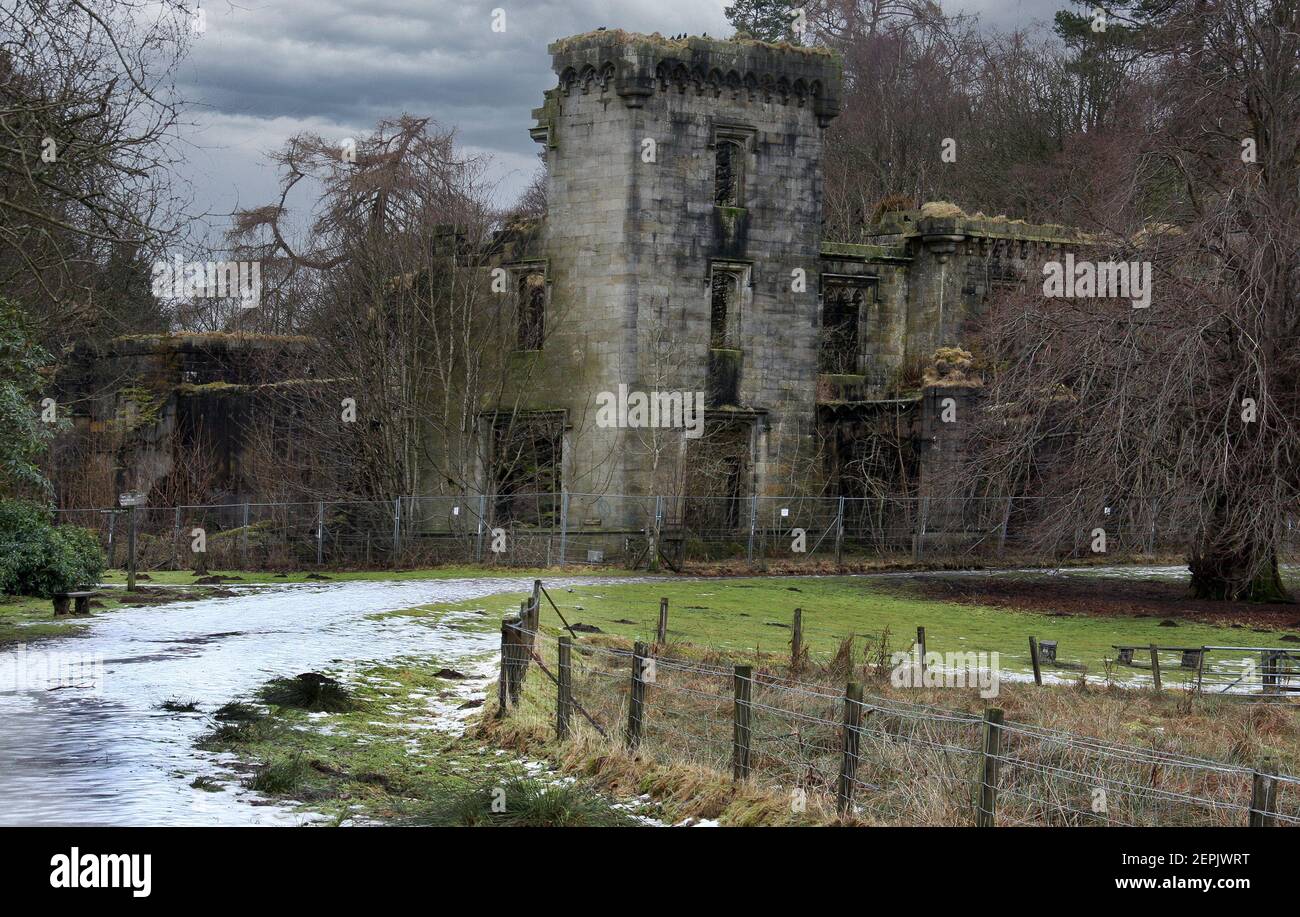 Die Ruinen von Craigend Castle im Mugdock Park, nördlich von Milngavie, Schottland Stockfoto