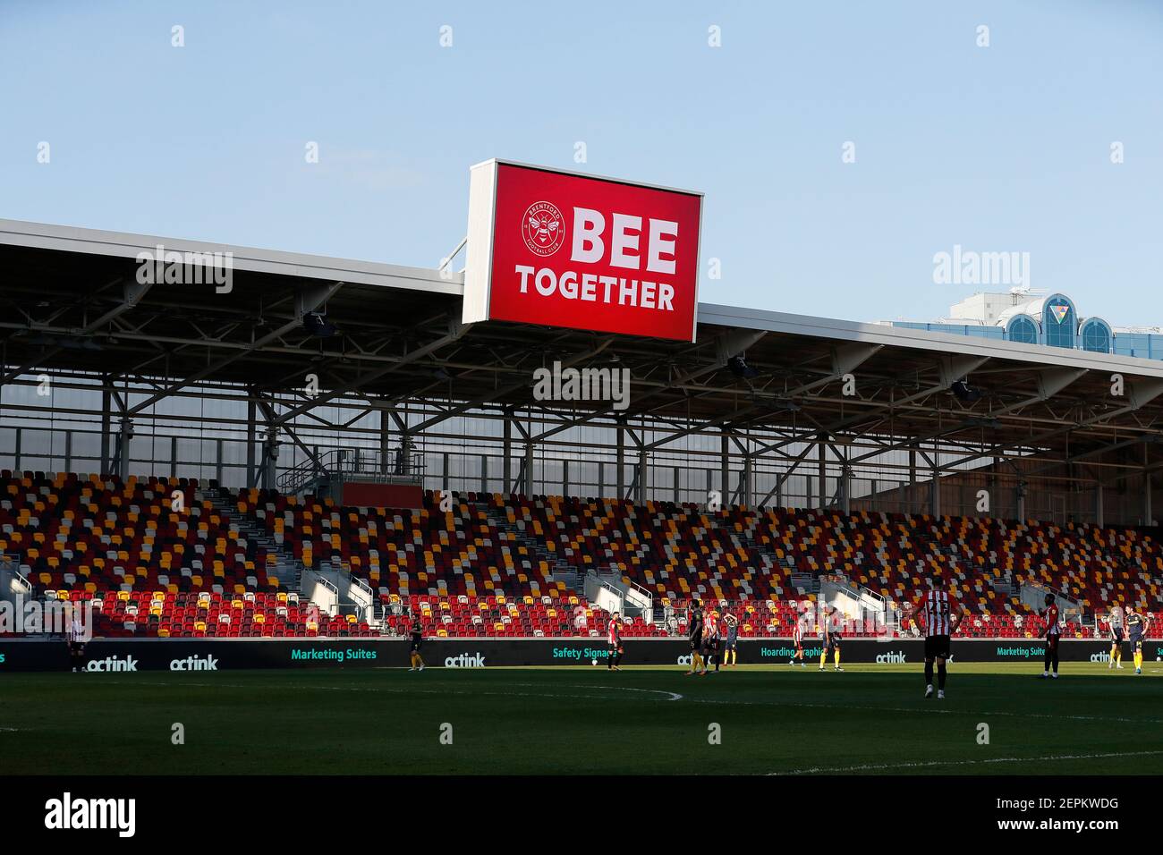 Brentford Community Stadium London Grossbritannien Februar 2021 27th English Football League Championship Football Brentford Fc Gegen Stoke City Bee Together Auf Der Anzeigetafel Zur Unterstutzung Des Brentford Teams Credit Action Plus Sports