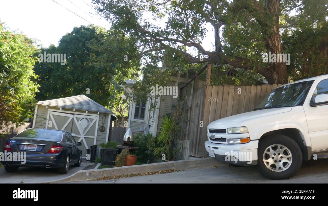 Los Angeles, California, USA 27th. Februar 2021 EINE allgemeine Sicht auf die Atmosphäre des ehemaligen Hauses des Plattenproduzenten Frazier Mohawk, aka Barry Friedman, Musiker Stephen Stills, Sänger Richie Furay, Buffalo Springfield in Hollywood Hills Laurel Canyon am 27. Februar 2021 in Los Angeles, Kalifornien, USA. Foto von Barry King/Alamy Stockfoto Stockfoto