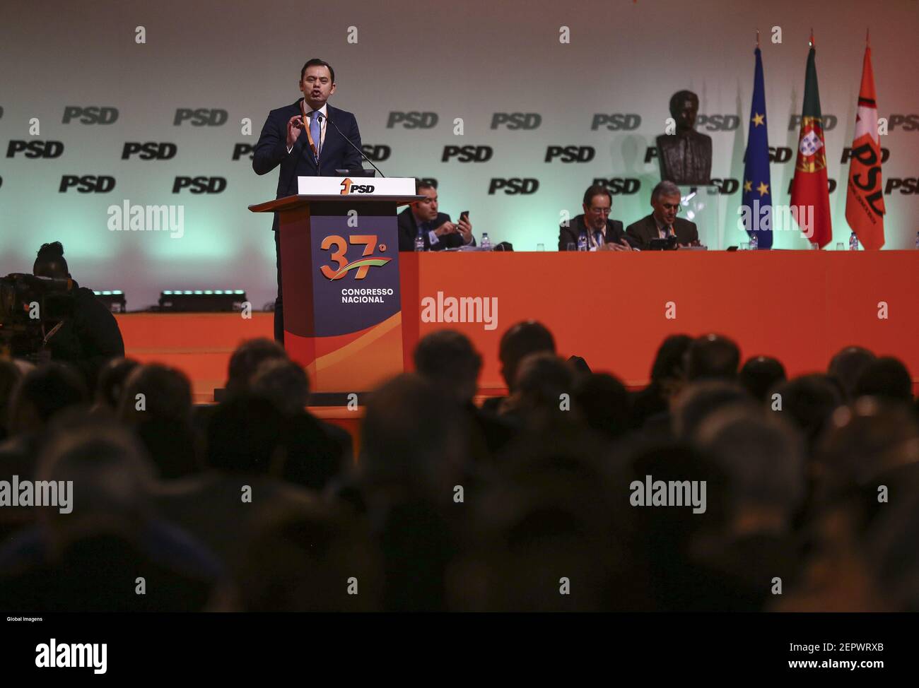 Lissabon 17 02 2018 37th Nationalkongress Der Psd Luis Montenegro Leonardo Negrao Global Images Sipa Usa Stockfotografie Alamy