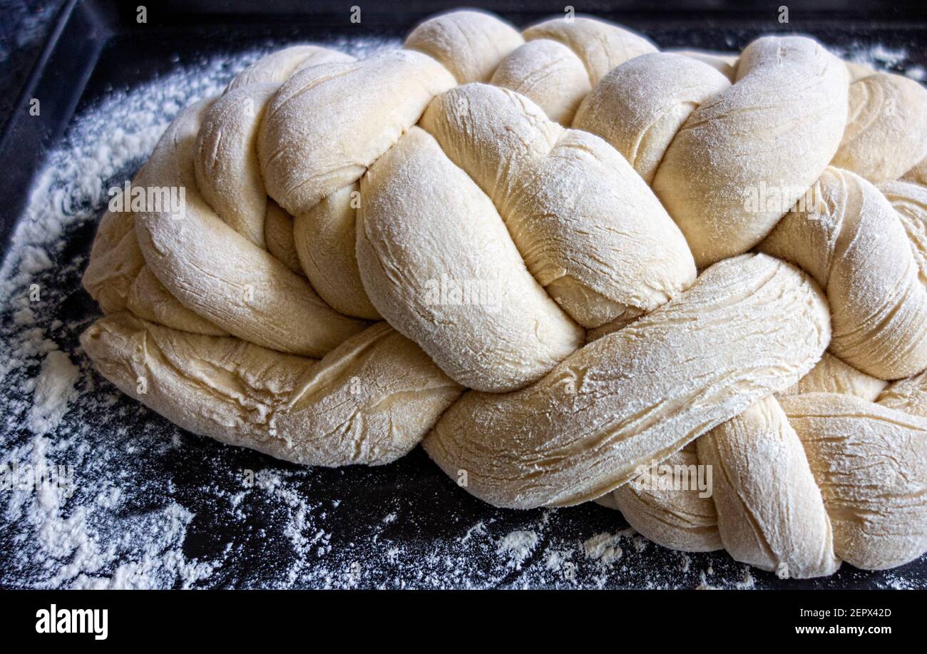 Ungekochte geflochtene Brot Stockfoto